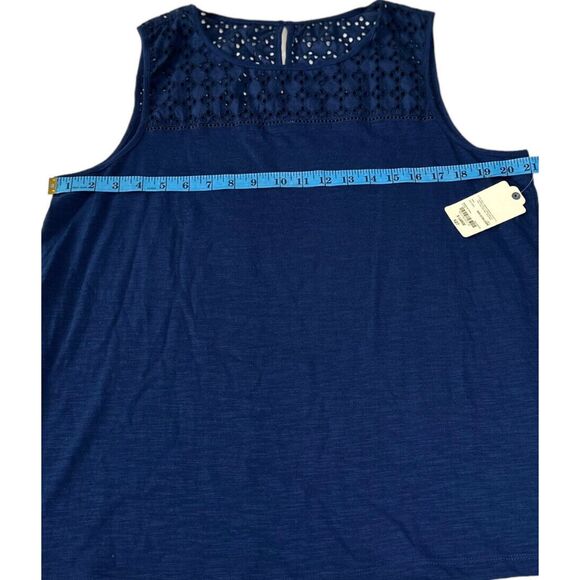 St. John’s Bay Women’s sleeveless t-shirt Sz XLarge Round Neck Blouse Blue New - Picture 4 of 5